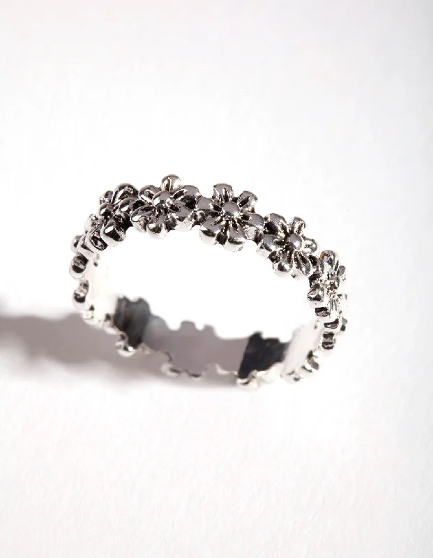 Silver Continuous Flower Ring