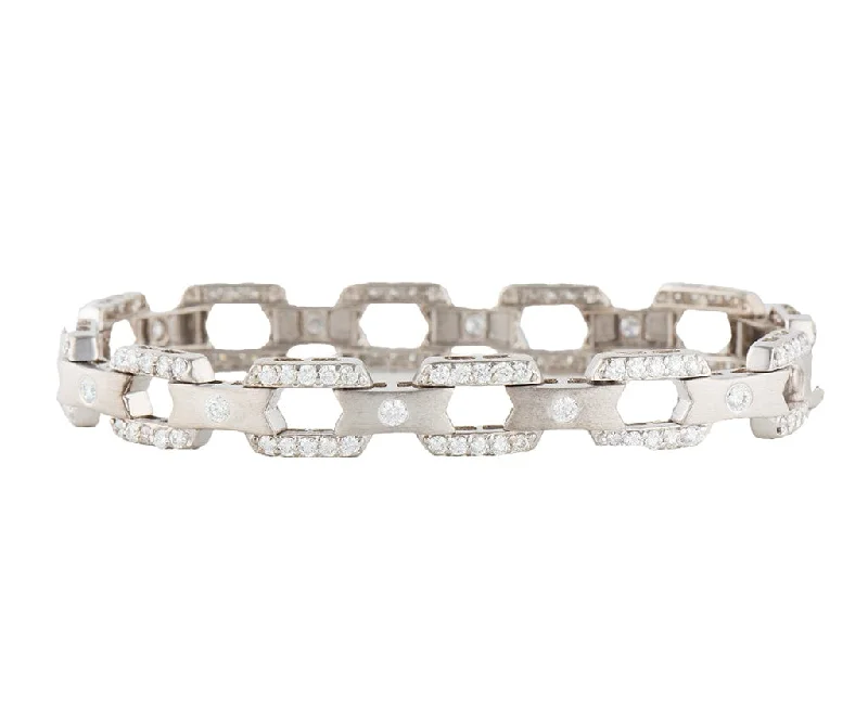 3.65ctw Diamond Square Link Station Bracelet in 18K